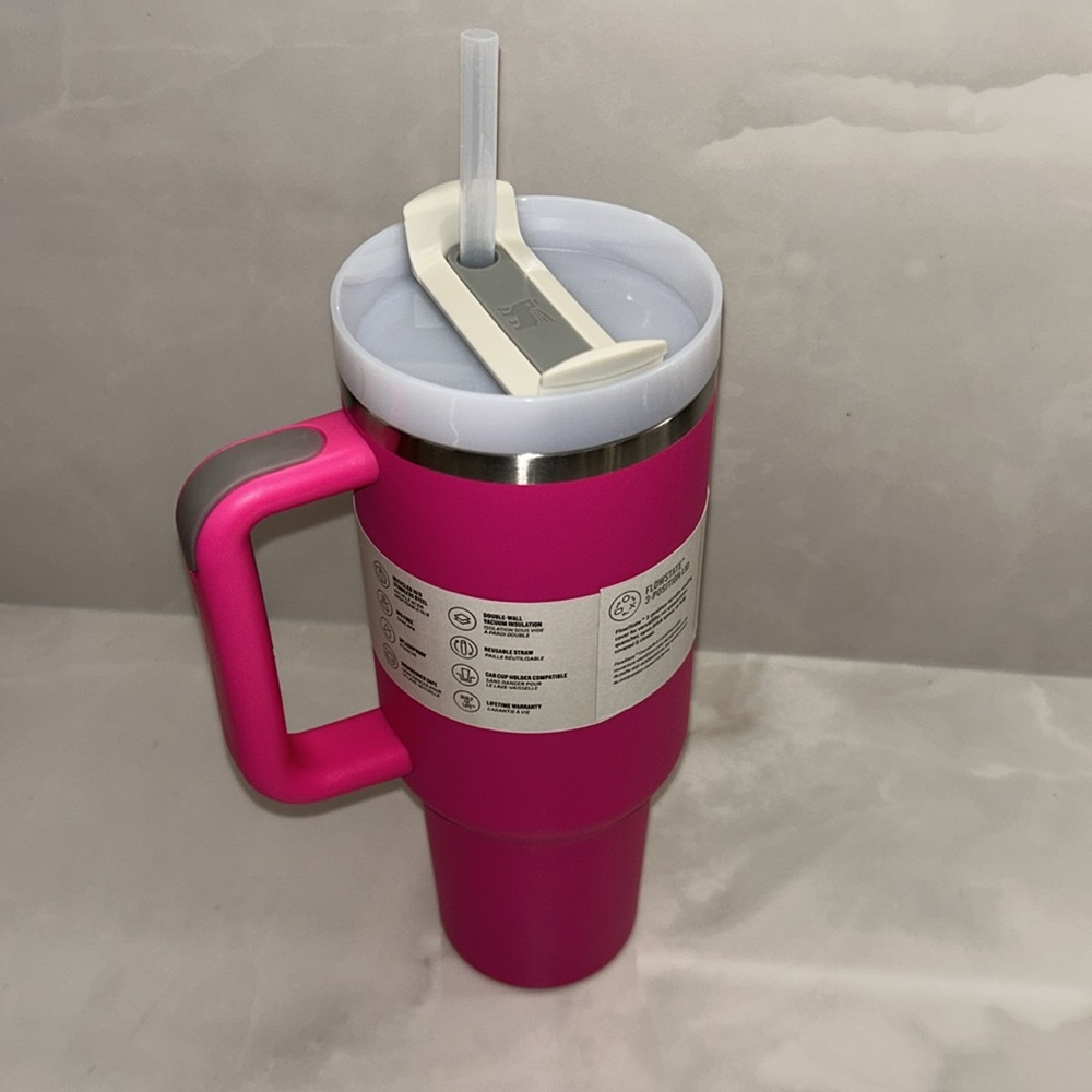 Hot pink Stanley tumbler - Picture 3 of 7